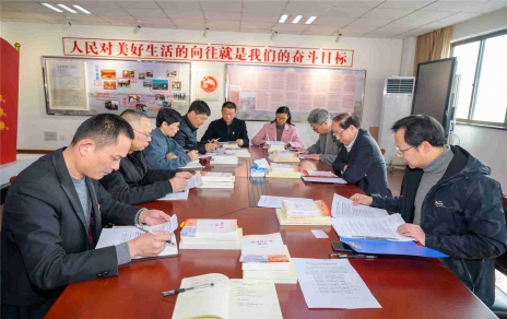 发展主题党日，引发工作劲头